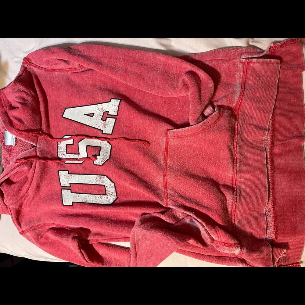 Red, “USA” hoodie. Light and comfortable!